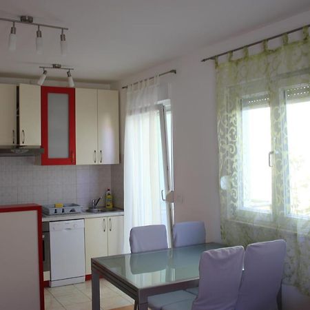 Toni Appartement Omiš Buitenkant foto