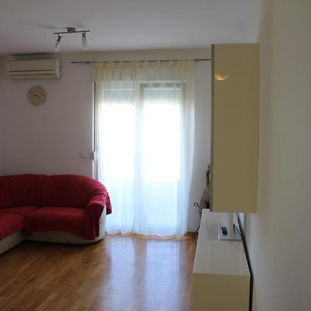 Toni Appartement Omiš Buitenkant foto