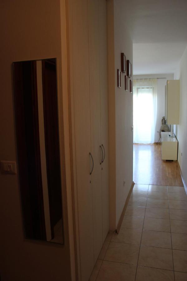 Toni Appartement Omiš Buitenkant foto