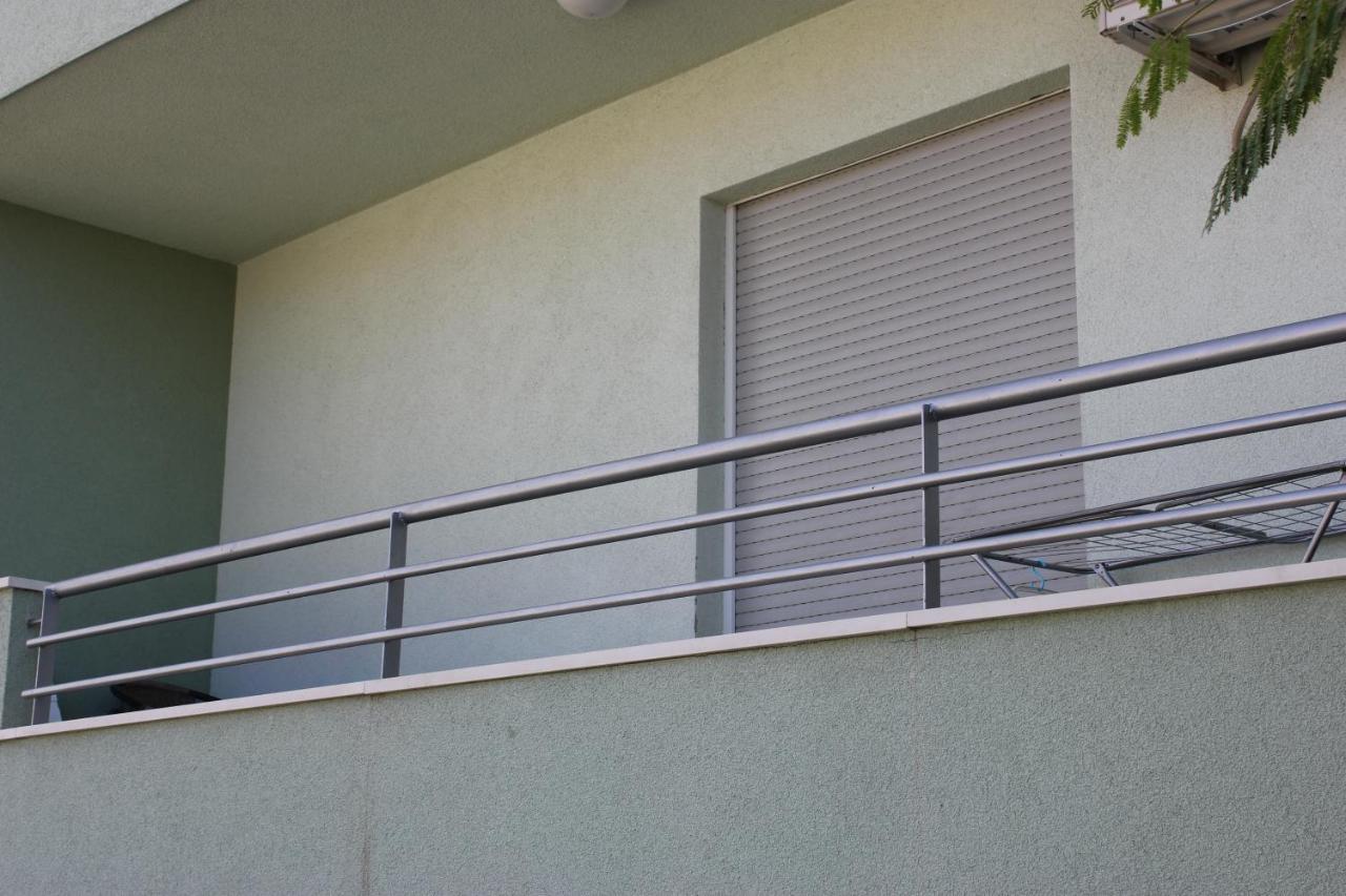 Toni Appartement Omiš Buitenkant foto